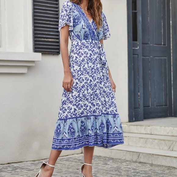 Surplice Neck Knot Ruffle Floral - Picture 4 of 4